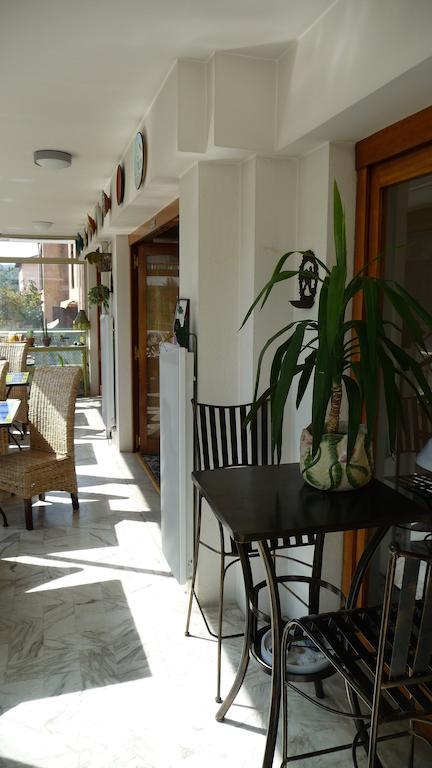 Hotel Restaurant Brasilia Cagnes-sur-Mer Exteriör bild
